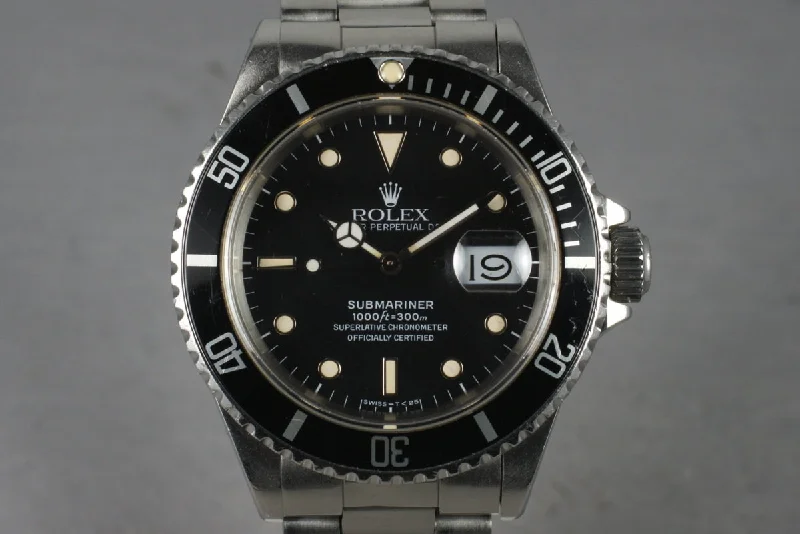 Rolex Watches: Distinctive Style and Precision –1990 Rolex Submariner 16610