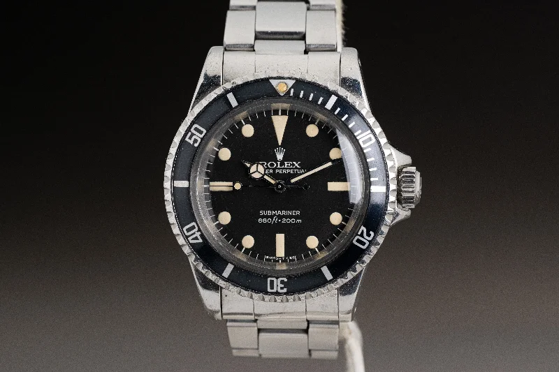 Discover Luxury Rolex Watches –1977 Rolex 5513 Submariner Creamy Patina on hands & Lume Plots