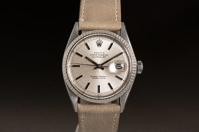 Rolex Watches – A Gift of Luxury –1970 Rolex 1601 Datejust Silver Stick Pan Pie Dial