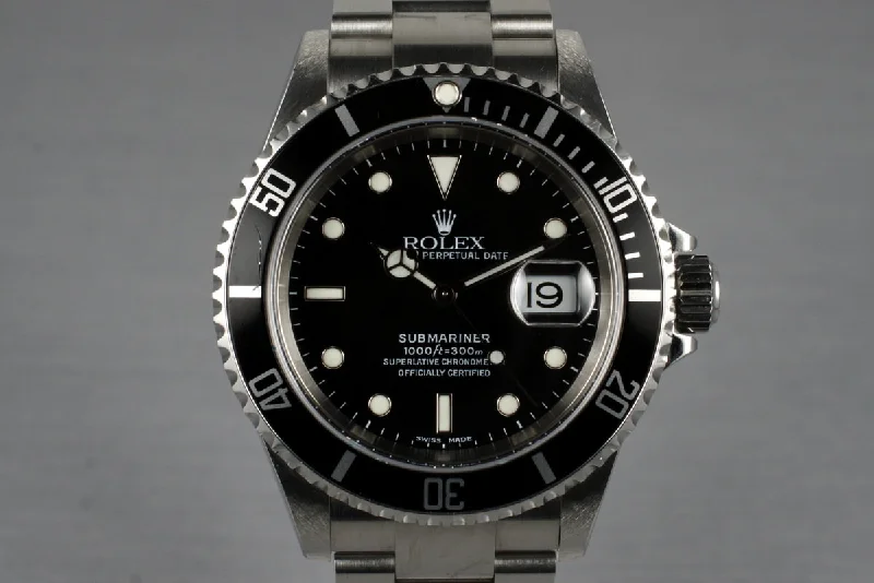 Unveil the Beauty of Rolex Watches –2005 Rolex Submariner 16610 with Box and Papers